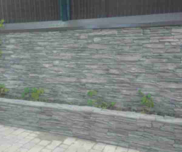 Цементные панели прикрученные на бетонную поверхность