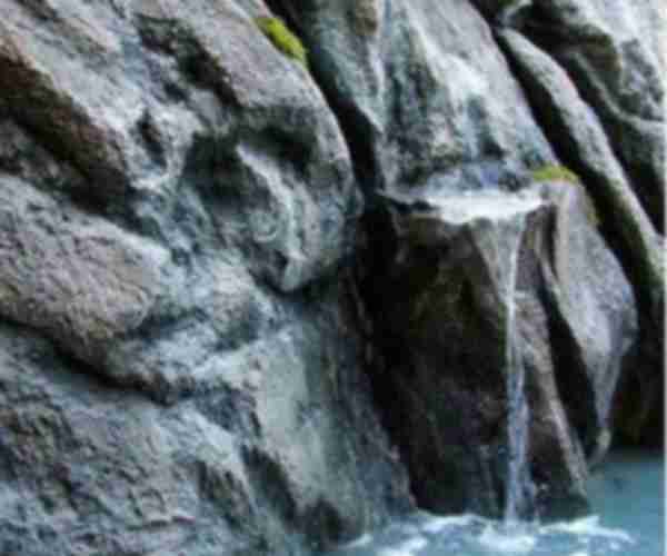 Водопады из цементного камня